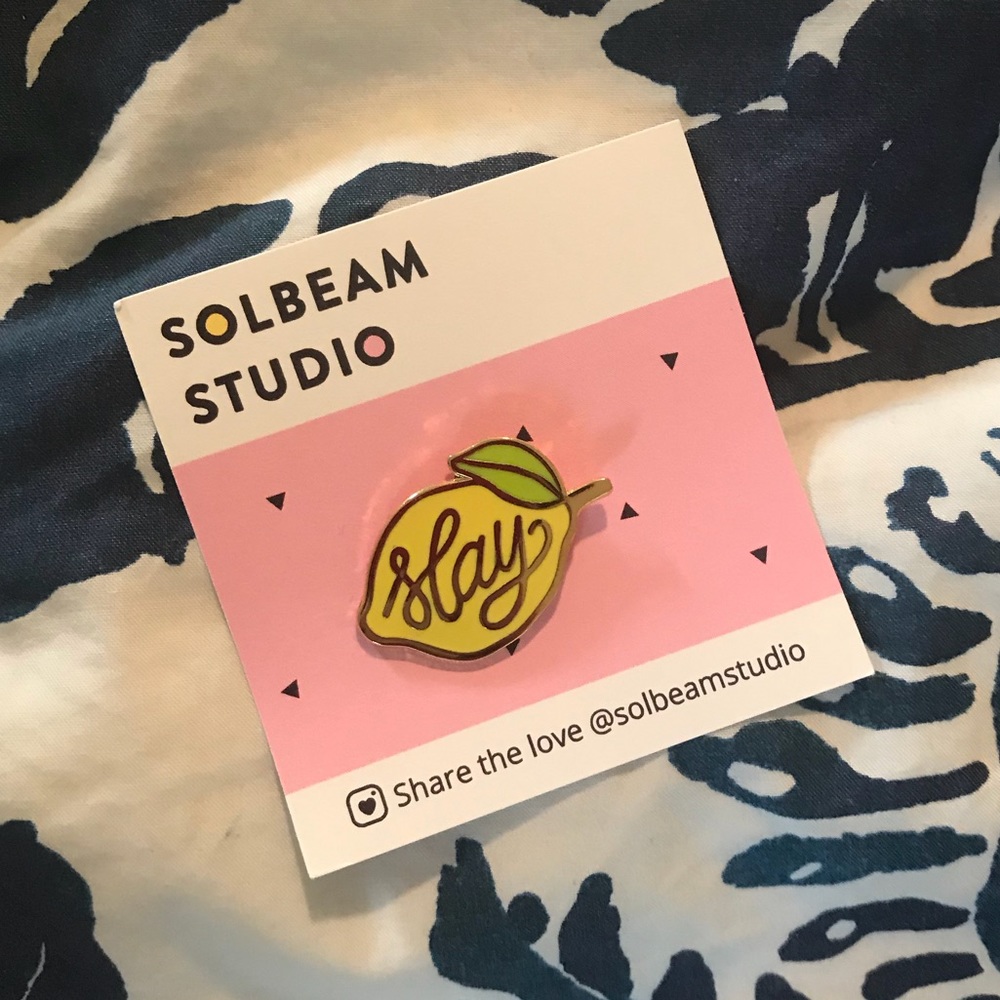 lemon 🍋 pin